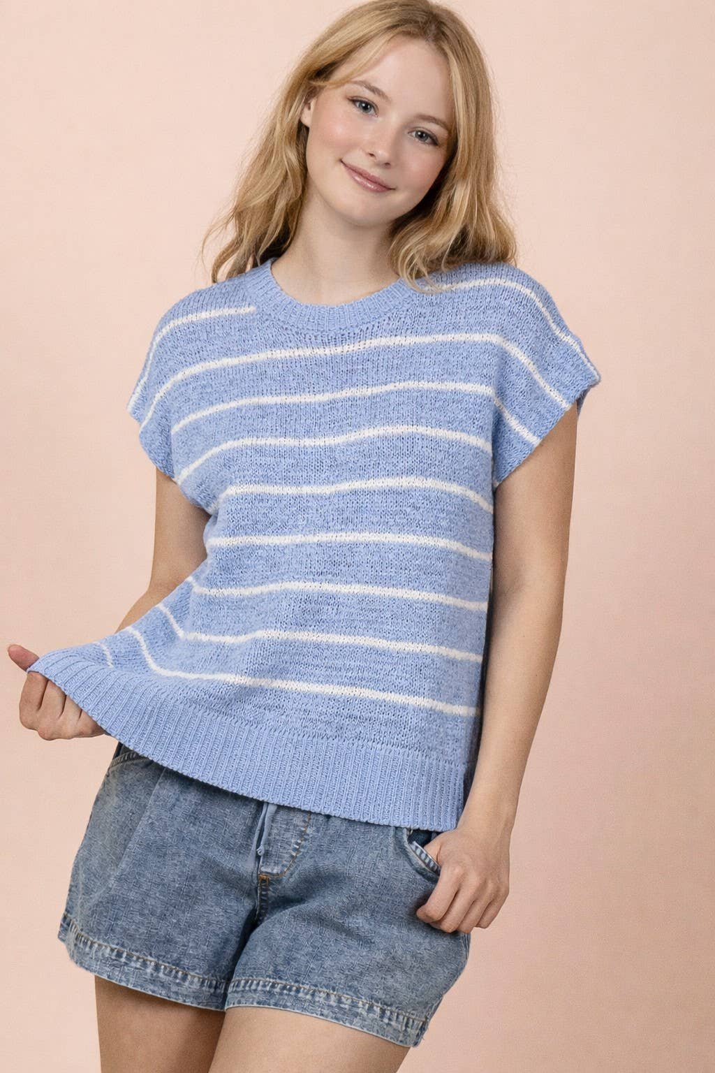 12W3319N-Striped Knit Sweater Vest Top