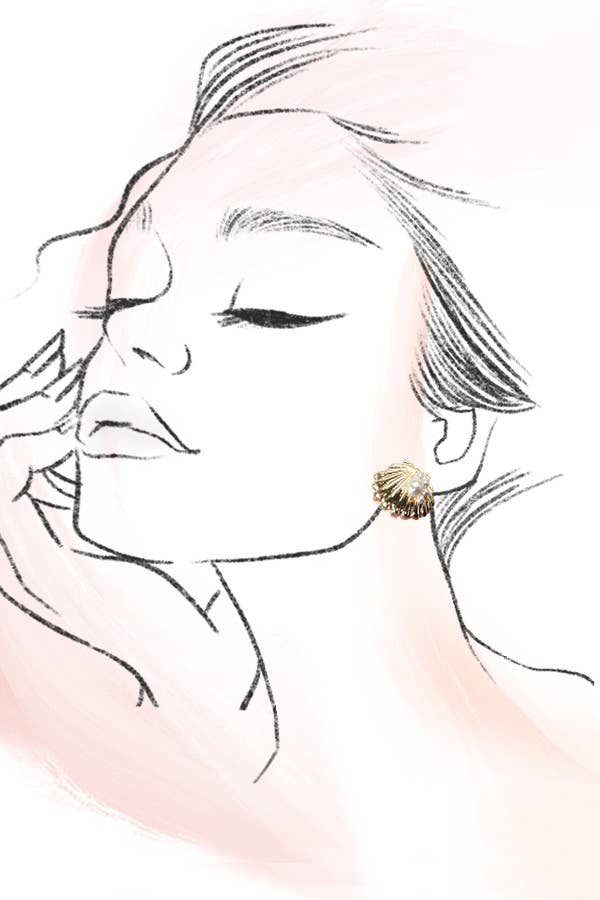 Seashell Pearl Stud Earrings