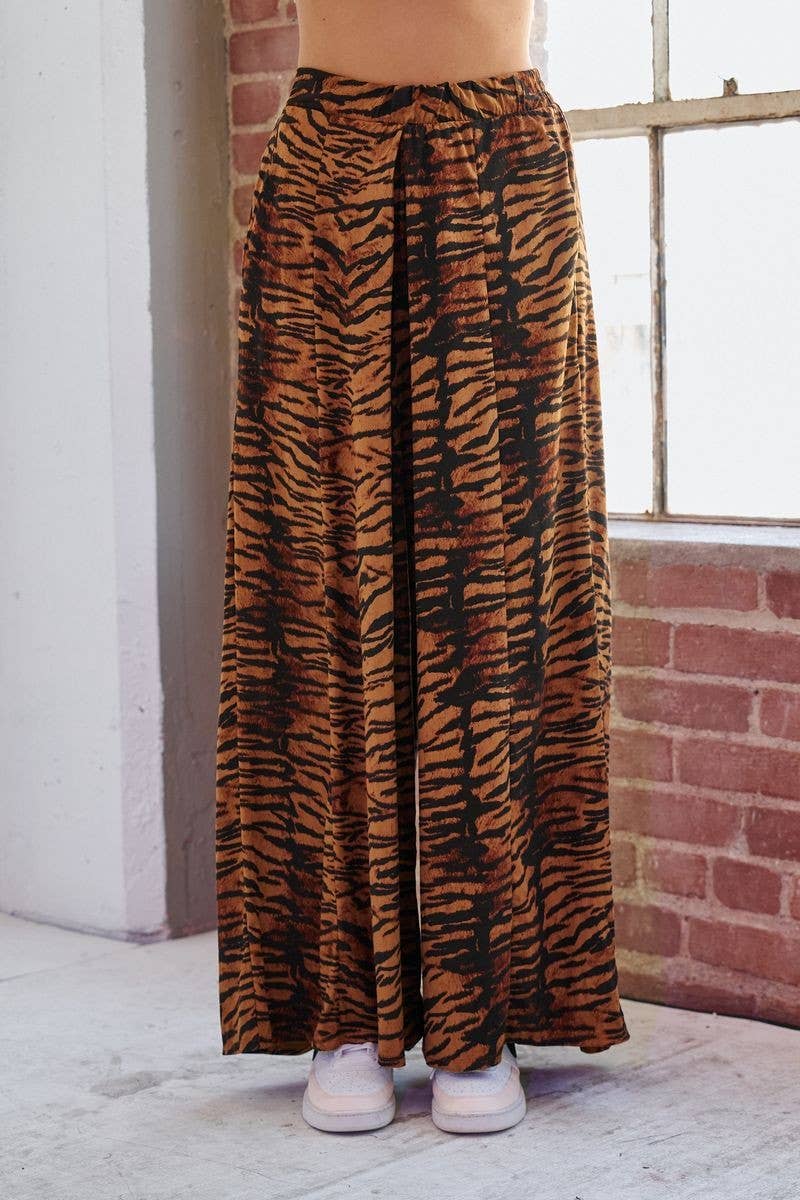 TIGER PRINT WIDE LEG PANTS