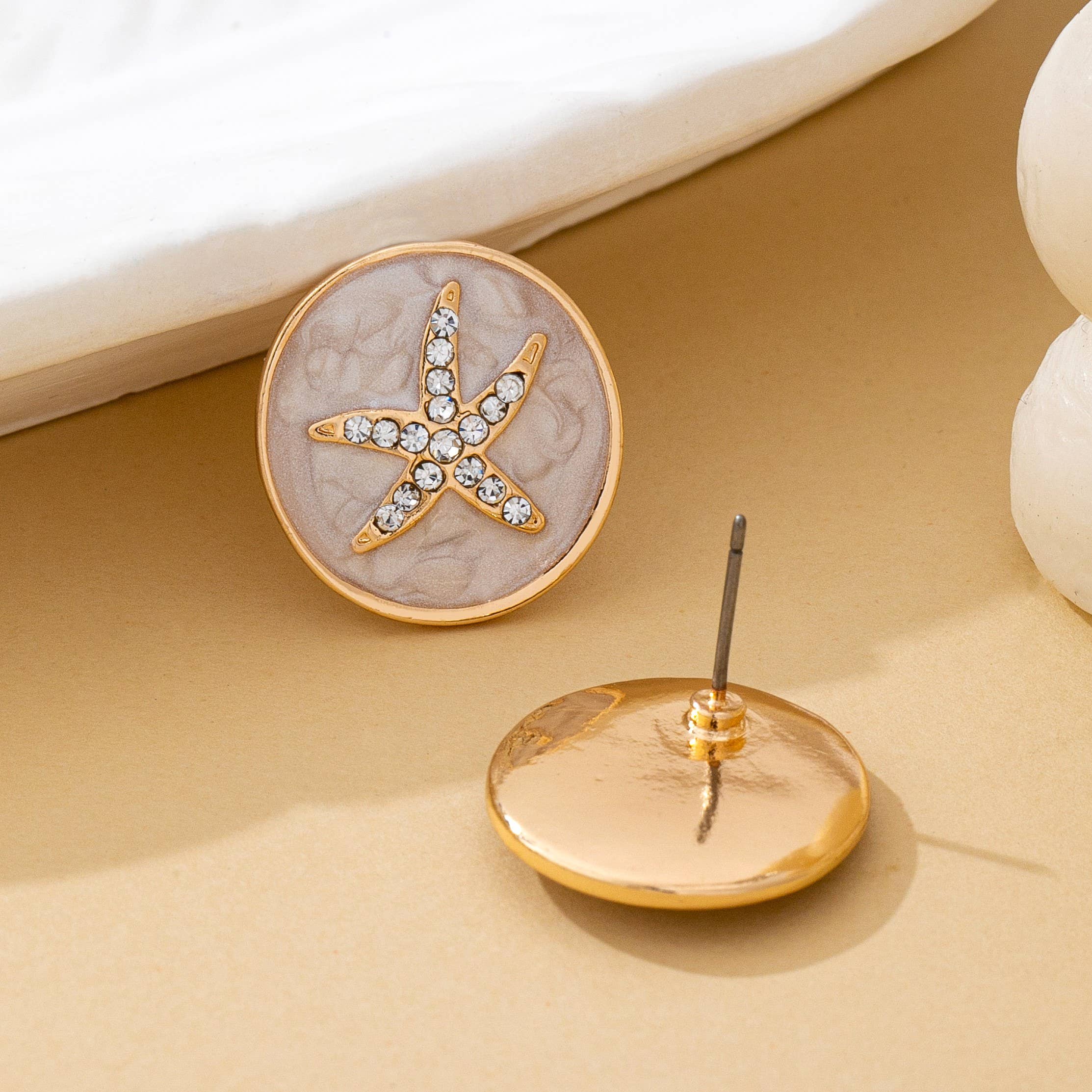 Starfish Medallion Stud Earrings | 80E62189