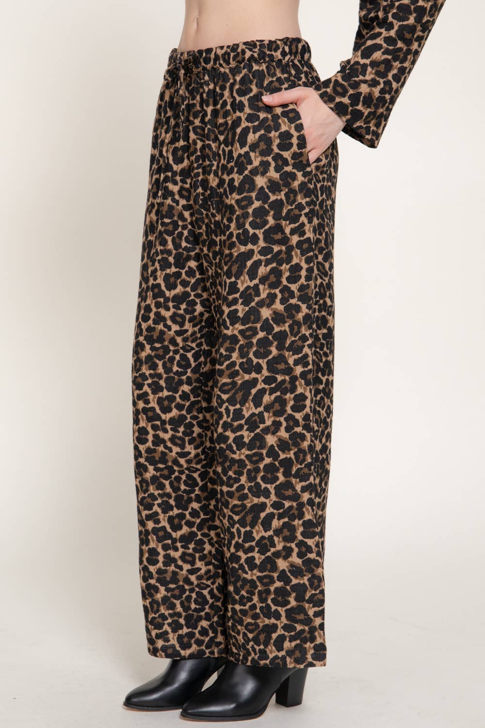 Elastic Waist Leopard Print Double Gauze Pants w/ Pockets