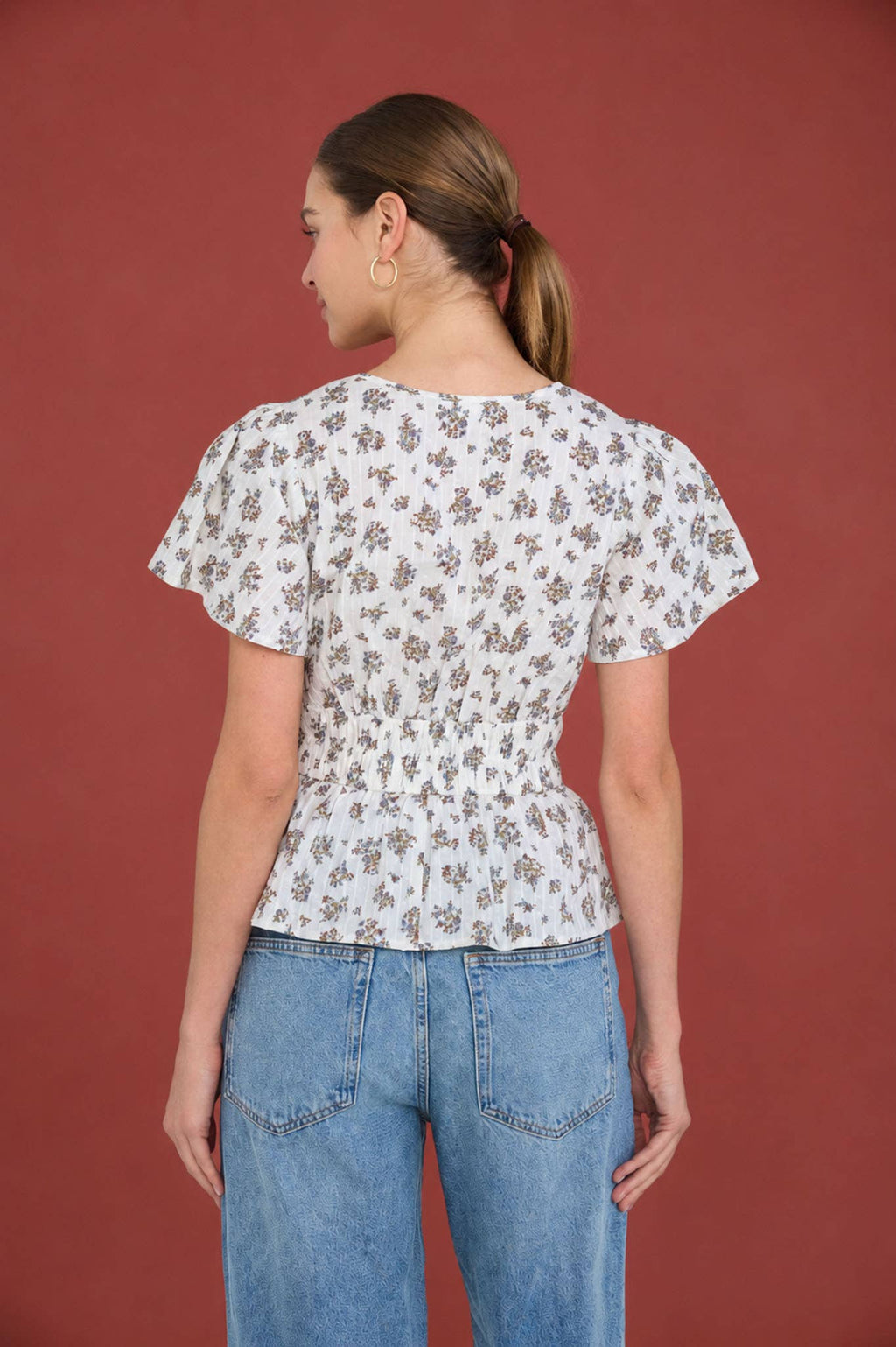 FLORAL CLIP DOT SPLIT NECK BELL SLEEVE TOP