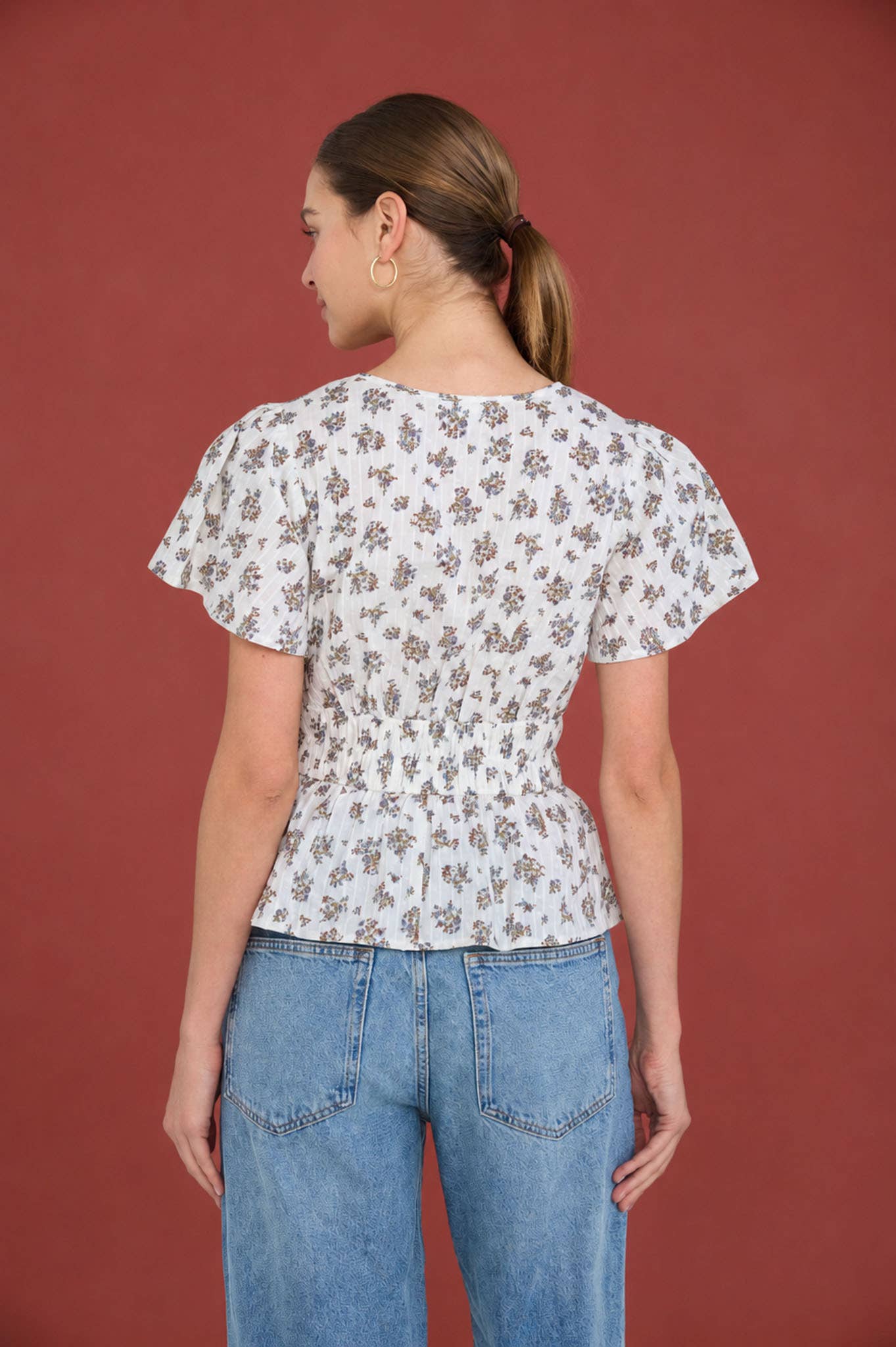 FLORAL CLIP DOT SPLIT NECK BELL SLEEVE TOP