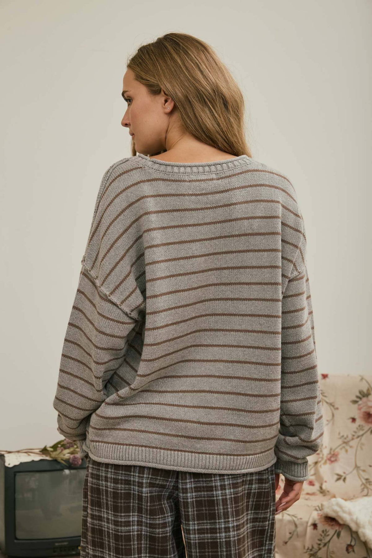 CREAM STRIPED DROP SHOULDER CREW NECK SWEATER