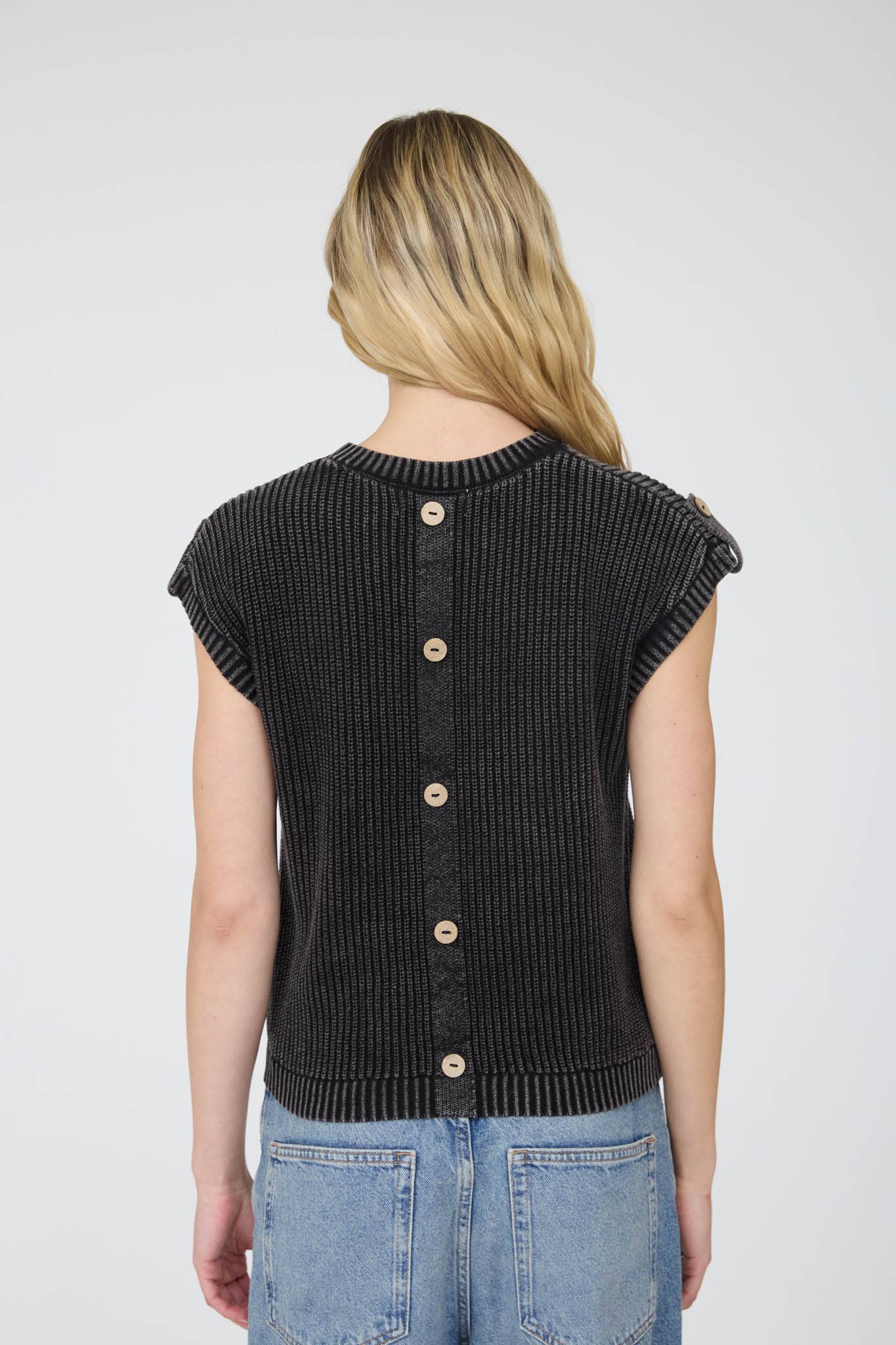 ACID WASHED TAB SLEEVE BACK BUTTON KNIT TOP
