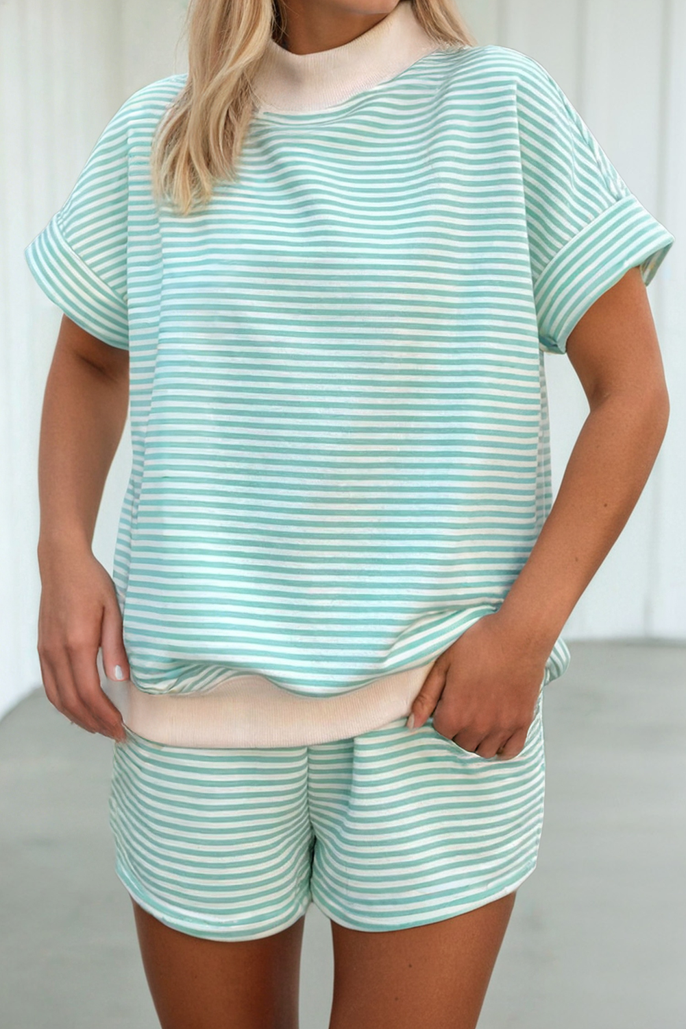 Mock Neck Stripe Casual 2pcs Shorts Set