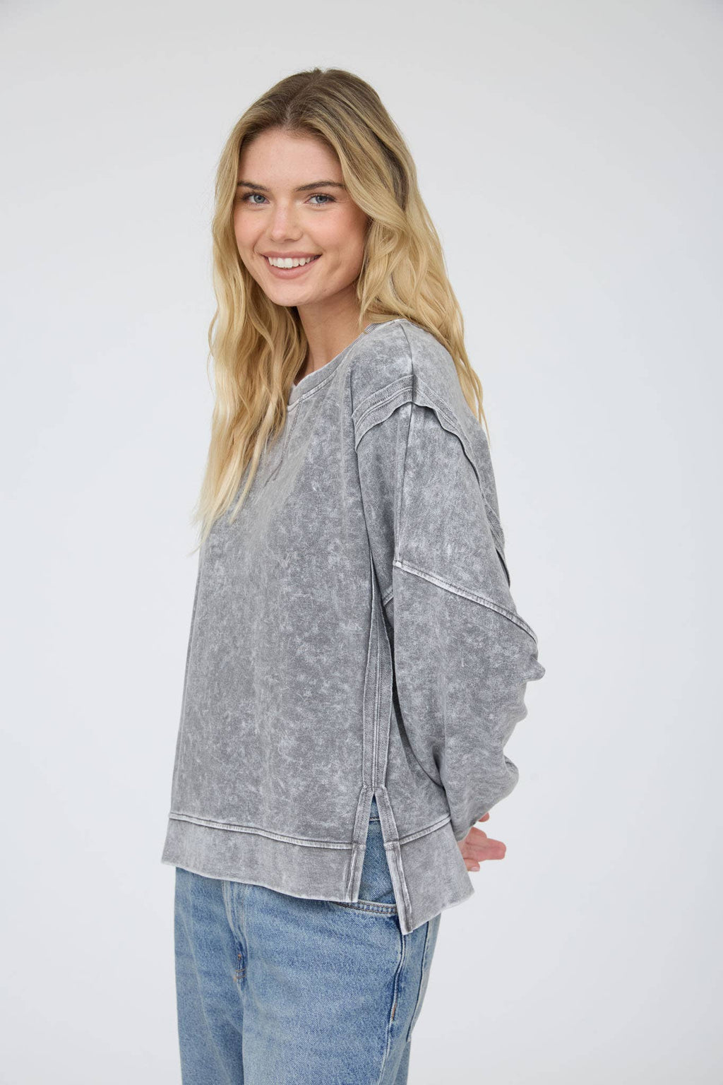 ACID WASH LONG SLEEVE SIDE SLIT KNIT TOP