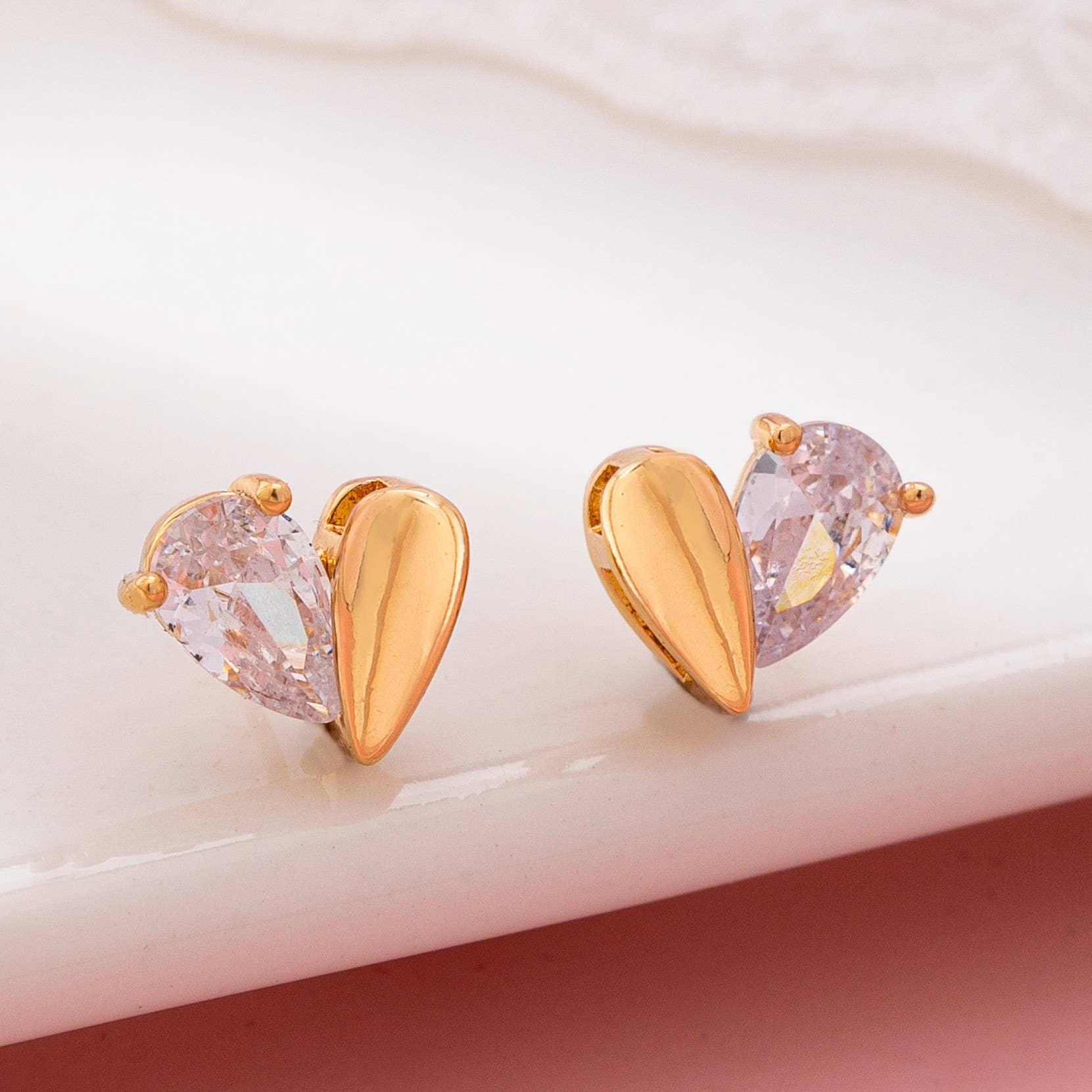 Heart-Shaped Crystal Stud Earrings | 80E61918
