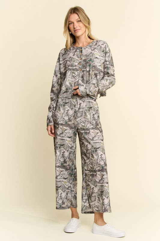 PLUS SIZE HUNTING CAMO LONG PANTS LOUNGE SET