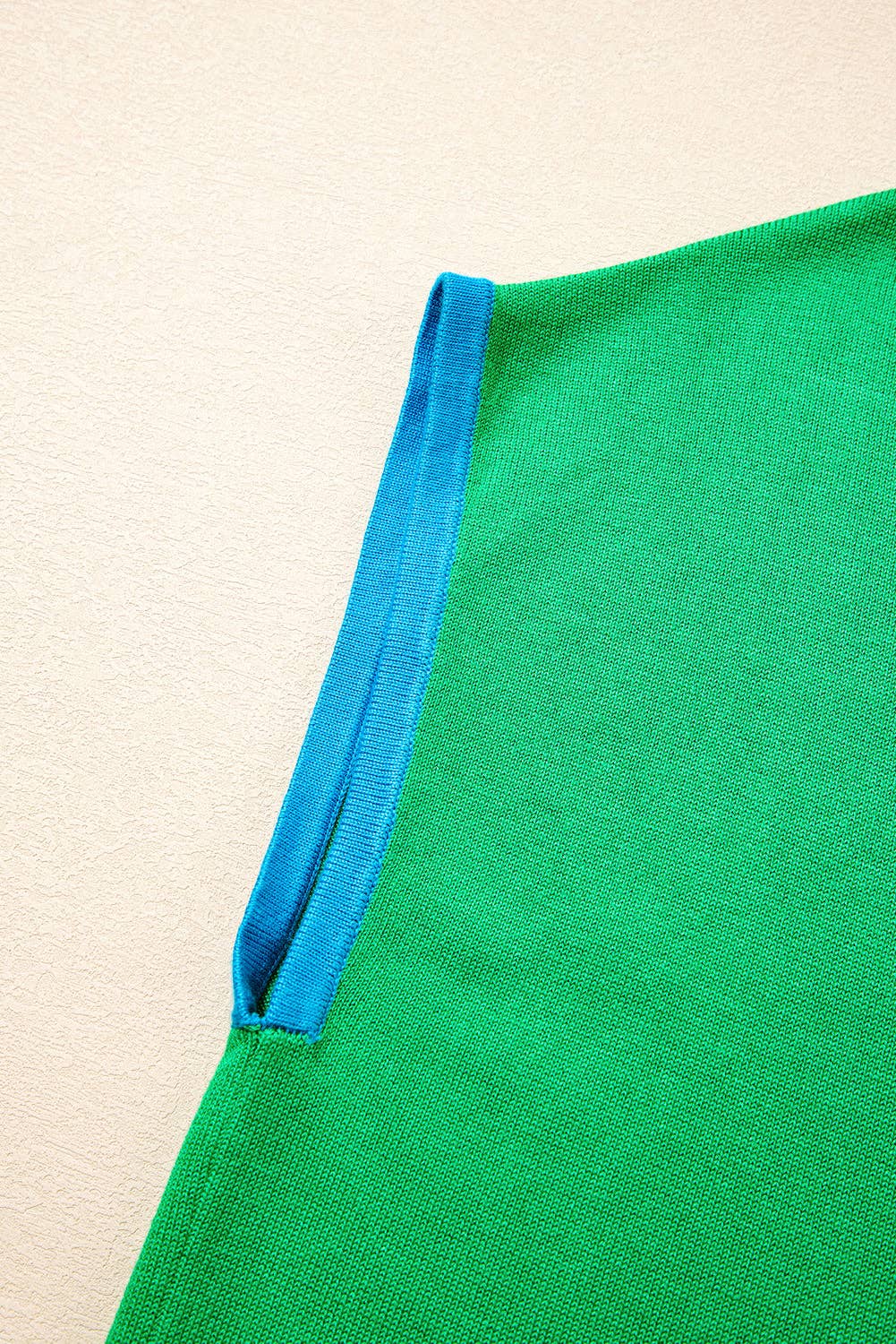 Contrast Trim Crewneck Short Sleeve Sweater