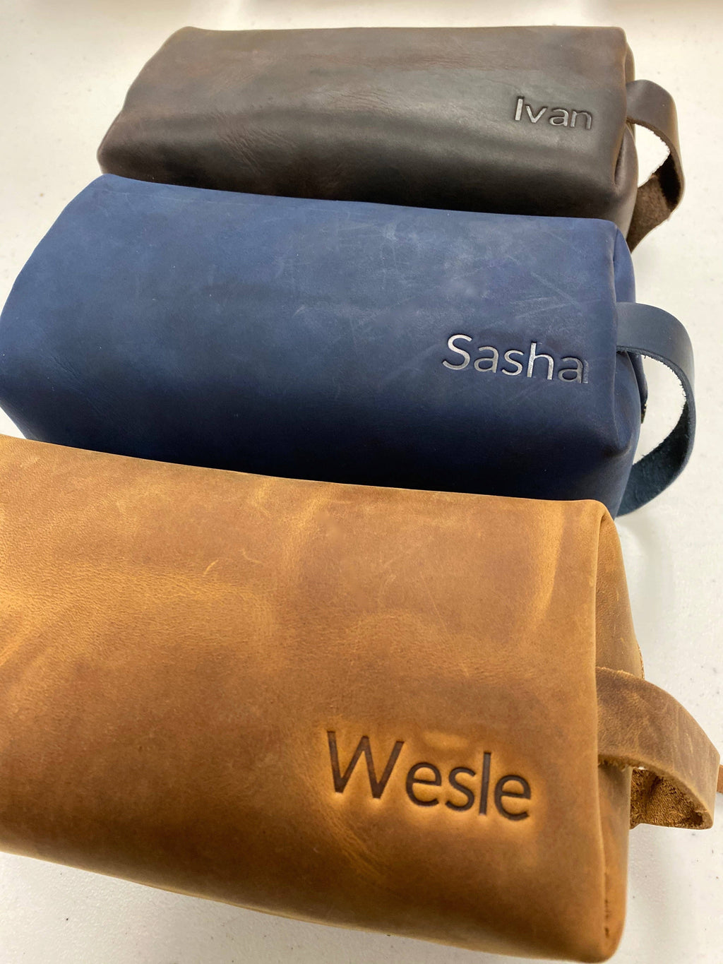 Personalized Leather Dopp Kit & Toiletry Bag, Customized Groomsmen Gift Toiletry Bag, Monogrammed Mens Toiletry Bag, Gift for Him