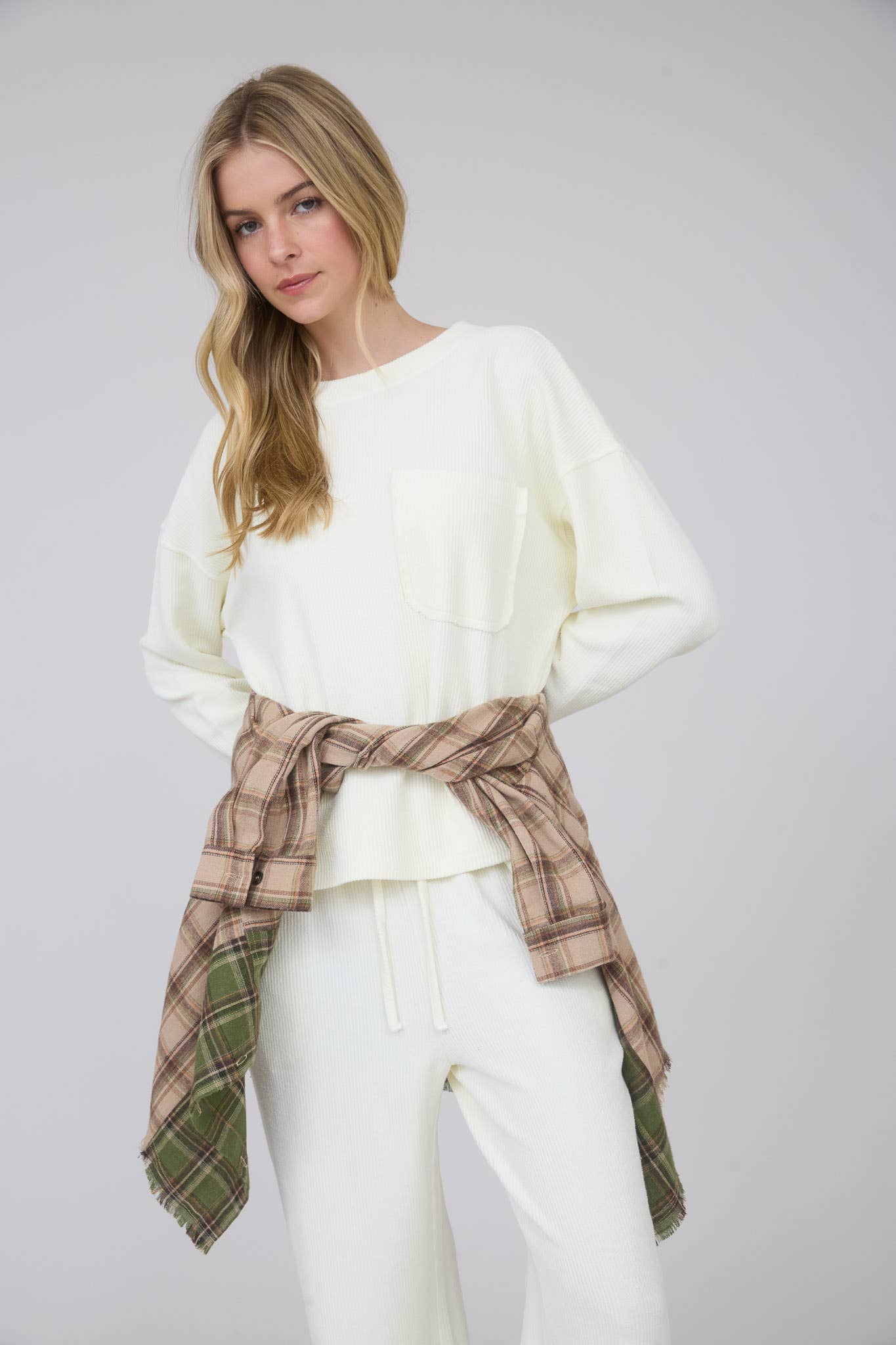 WASHED POCKET DETAIL LONG SLEEVE RIB KNIT TOP