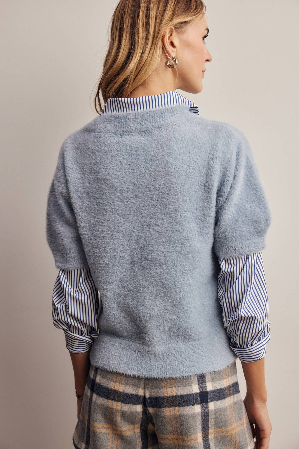 Fuzzy V-Neck Knit Top FSW0105
