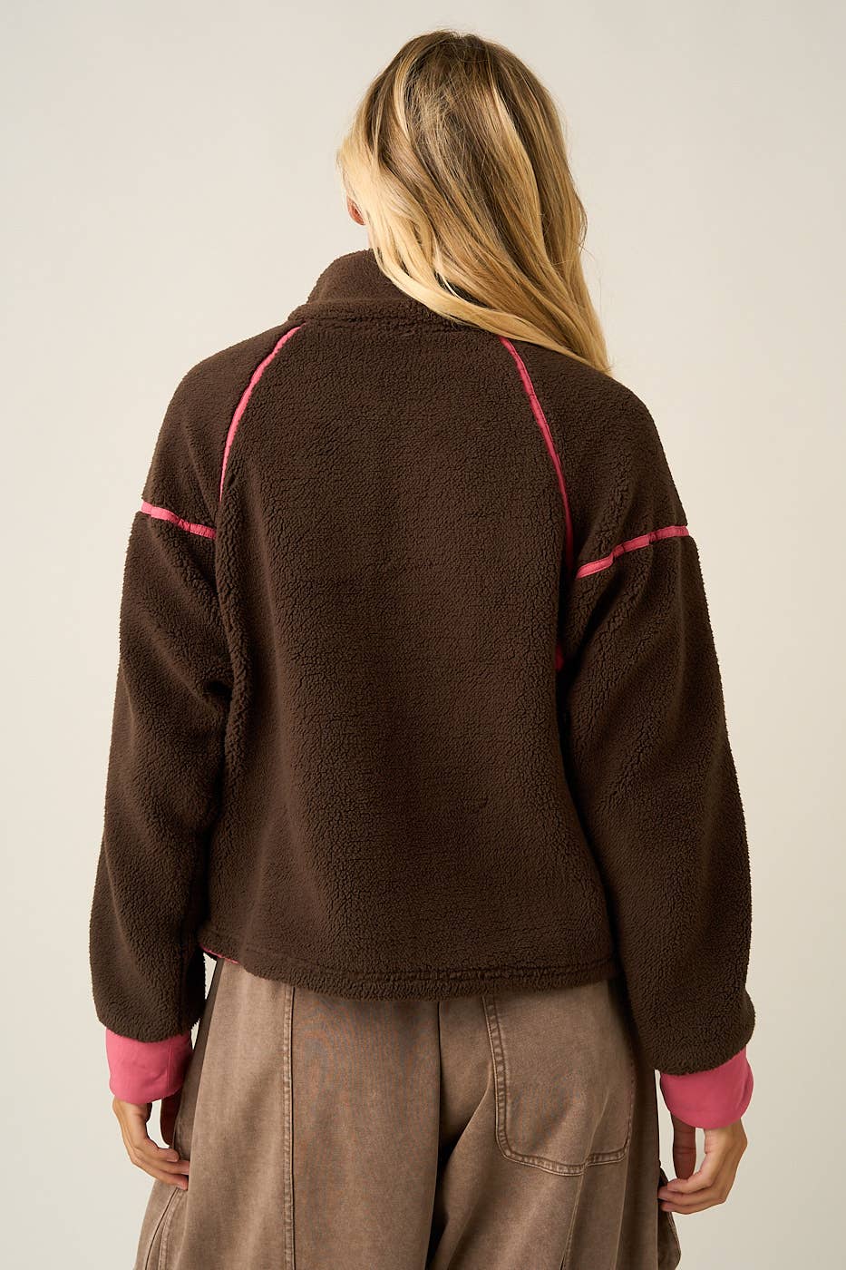HALF ZIP CONTRAST DETAIL FLEECE SWEATSHIRT