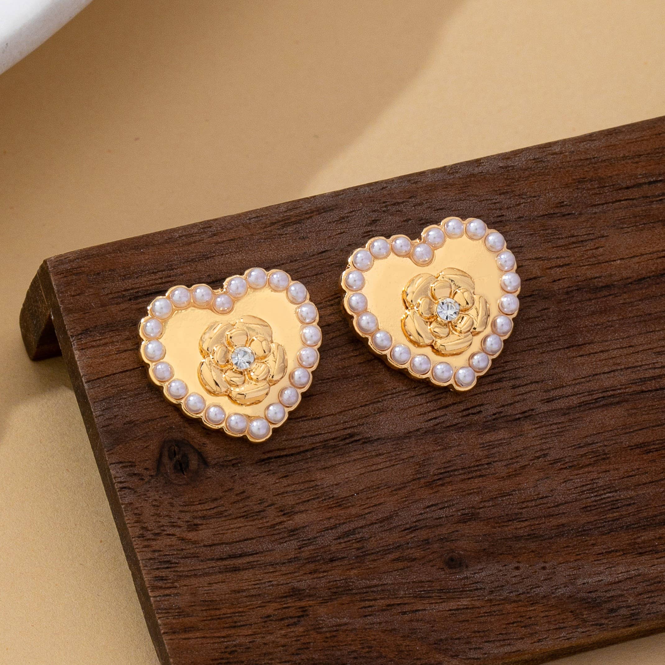 Vintage-Inspired Rose & Pearl Heart Earrings | 80E62528